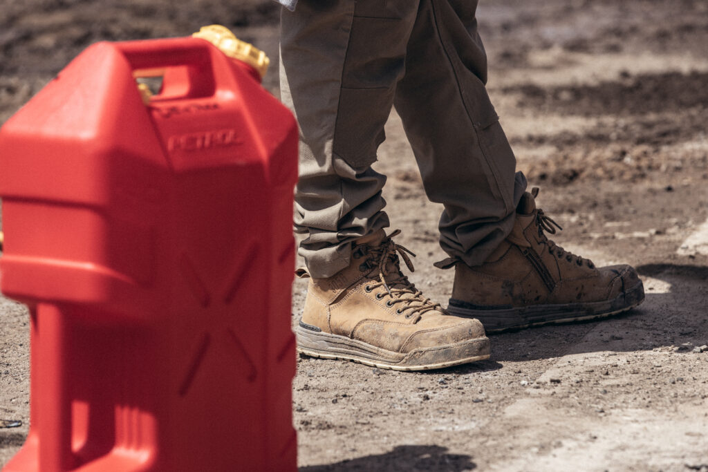 Hard Yakka ToughMaxx 6Z Wheat Safety Boot Y60359 main image 1